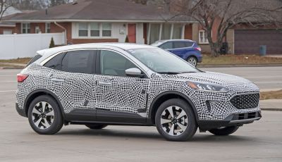 Ford Kuga 2020, prime prove su strada per il Crossover dell’Ovale Blu