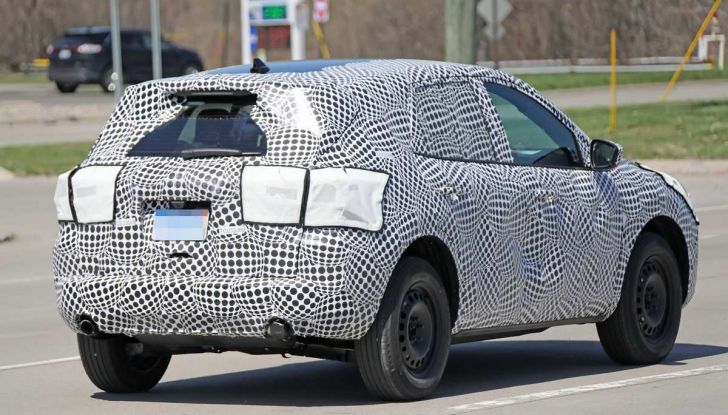 Ford Kuga 2020, prime prove su strada per il Crossover dell’Ovale Blu - Foto 4 di 36