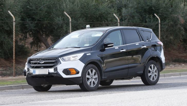 Ford Kuga 2020, prime prove su strada per il Crossover dell’Ovale Blu - Foto 13 di 36