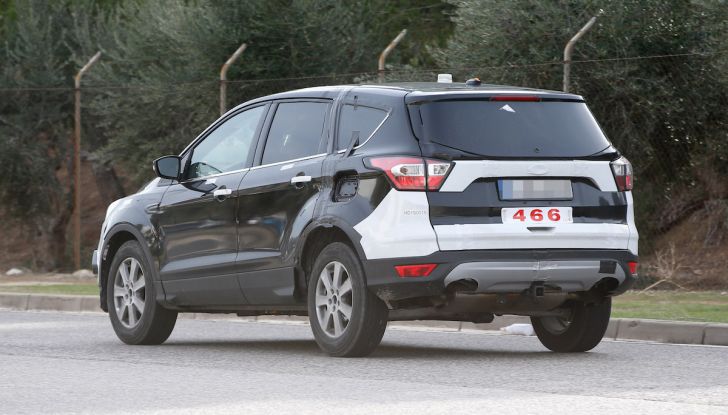 Ford Kuga 2020, prime prove su strada per il Crossover dell’Ovale Blu - Foto 20 di 36