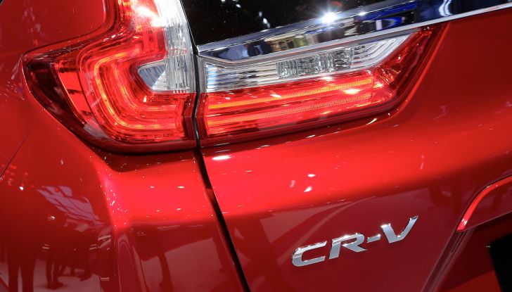 Nuova Honda CR-V 2018, l’iconico SUV di Tokyo da ora ibrido - Foto 6 di 9