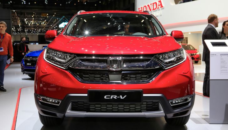 Nuova Honda CR-V 2018, l’iconico SUV di Tokyo da ora ibrido - Foto 2 di 9