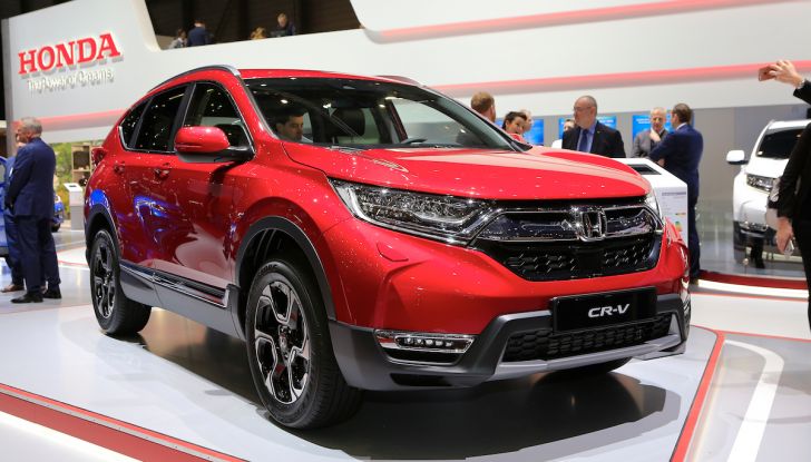 Nuova Honda CR-V 2018, l’iconico SUV di Tokyo da ora ibrido - Foto 1 di 9