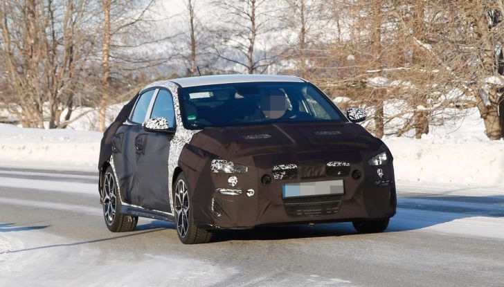 Hyundai i30 N Fastback, primi test su strada della variante sportiva - Foto 6 di 26