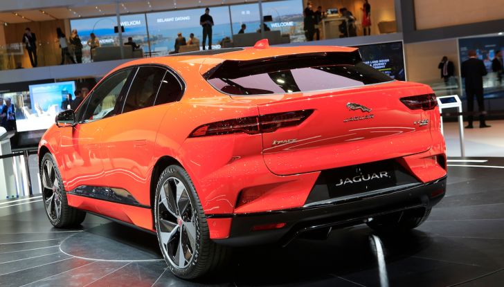 Jaguar I-PACE, prezzo e caratteristiche del crossover elettrico - Foto 4 di 25