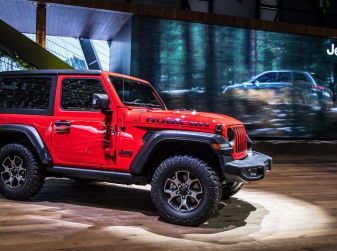 Nuovo Jeep Wrangler 2018, l’icona offroad cambia pelle