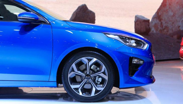 Kia Ceed 2018: nuovi motori e design inedito - Foto 3 di 17