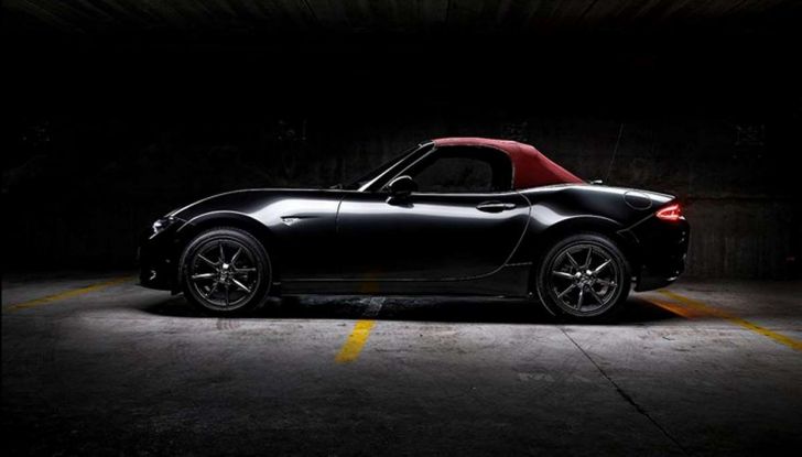 Mazda MX-5 Cherry Edition, versione esclusiva da 71 esemplari - Foto 5 di 6