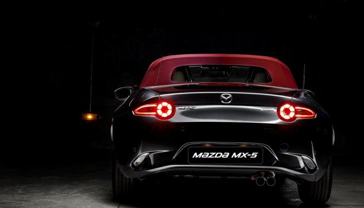 Mazda MX-5 Cherry Edition, versione esclusiva da 71 esemplari - Foto 2 di 6