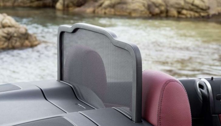 Mercedes Classe C Coupé e Cabrio 2018: più sportive ed efficienti - Foto 5 di 19