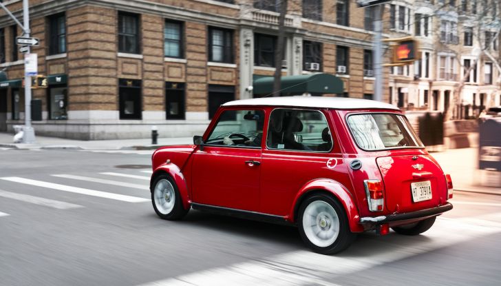 La MINI d’epoca diventa elettrica al Salone di New York - Foto 11 di 23