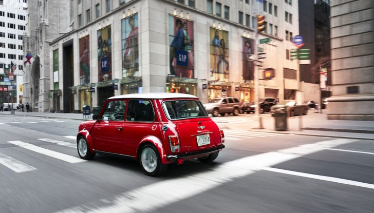 La MINI d’epoca diventa elettrica al Salone di New York - Foto 14 di 23