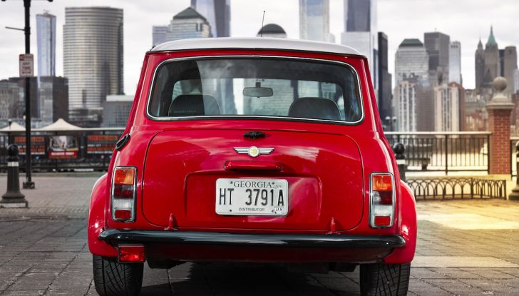 La MINI d’epoca diventa elettrica al Salone di New York - Foto 8 di 23