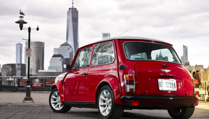 La MINI d’epoca diventa elettrica al Salone di New York - Foto 9 di 23