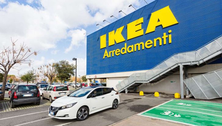 IKEA dal 2025 utilizzerà solo auto elettriche per i trasporti dei mobili - Foto 3 di 12