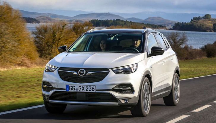 Opel Grandland X prova su strada, motorizzazioni e consumi - Foto 1 di 26