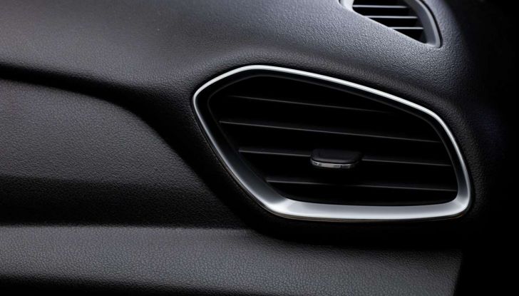 Opel Grandland X prova su strada, motorizzazioni e consumi - Foto 23 di 26