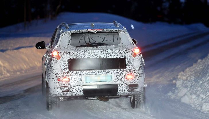 Opel Mokka X 2019, la nuova generazione impegnata nei test - Foto 20 di 21