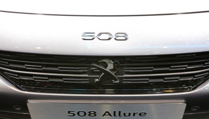 Peugeot dà il via alla rivoluzione elettrica - Foto 14 di 20