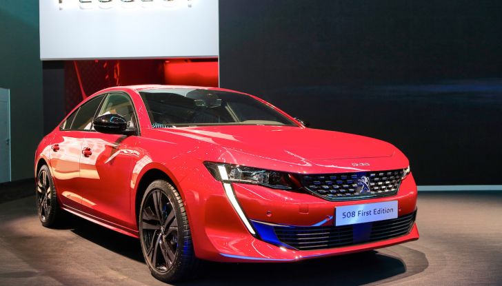Peugeot dà il via alla rivoluzione elettrica - Foto 17 di 20