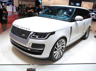 Range Rover SV Coupé 2018: 999 esemplari per il 70° anniversario