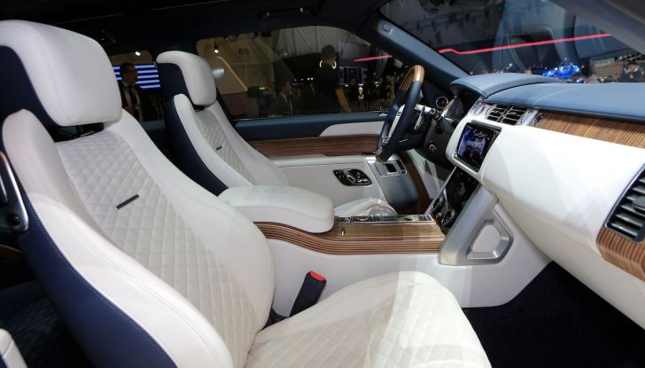Range Rover SV Coupé 2018: 999 esemplari per il 70° anniversario - Foto 9 di 16