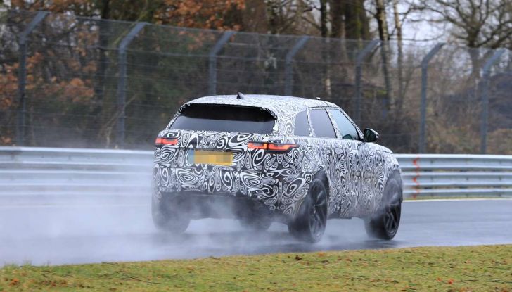 Range Rover Velar SVR, il SUV britannico in versione sportiva - Foto 27 di 32