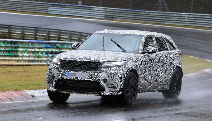Range Rover Velar SVR, il SUV britannico in versione sportiva - Foto 14 di 32