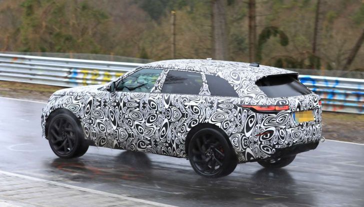Range Rover Velar SVR, il SUV britannico in versione sportiva - Foto 21 di 32