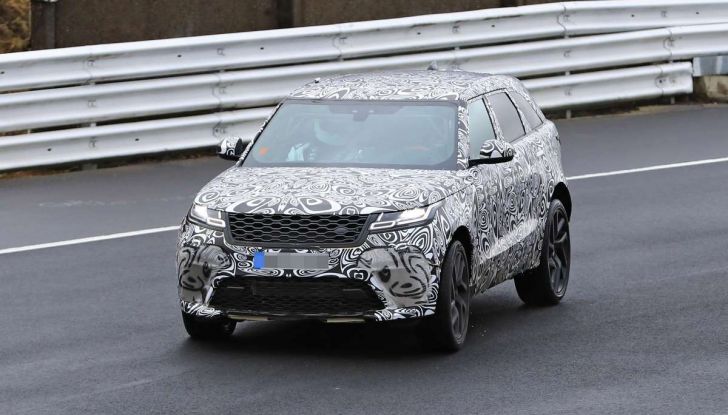 Range Rover Velar SVR, il SUV britannico in versione sportiva - Foto 31 di 32