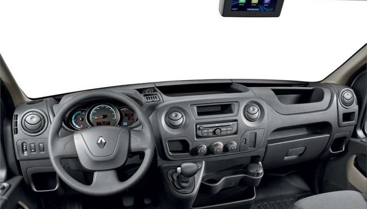 Renault e Plug Power presentano Master Van H2-Tech idrogeno - Foto 5 di 8
