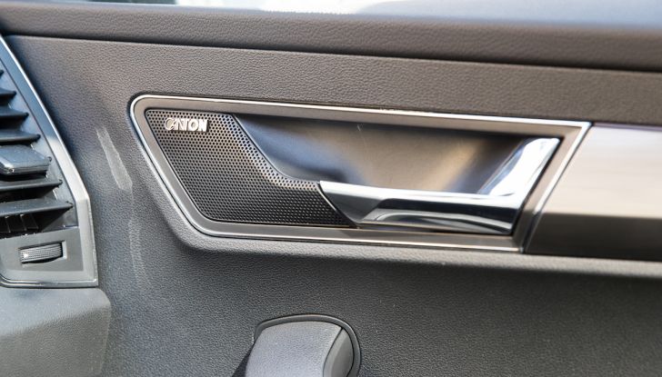 Prova su strada Skoda Karoq 1.5 TSI qualità tedesca, prezzo intelligente - Foto 20 di 31