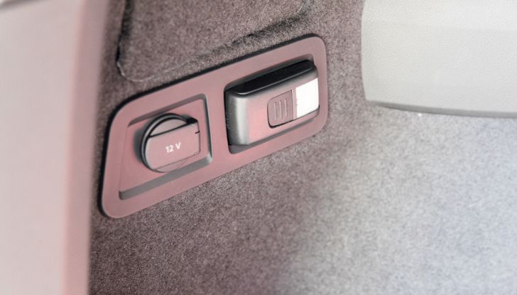 Prova su strada Skoda Karoq 1.5 TSI qualità tedesca, prezzo intelligente - Foto 26 di 31