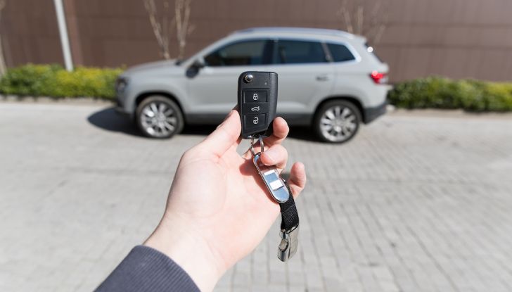 Prova su strada Skoda Karoq 1.5 TSI qualità tedesca, prezzo intelligente - Foto 31 di 31