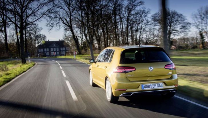 Volkswagen Golf 1.5 TSI ACT, il benzina che consuma come un diesel - Foto 1 di 8