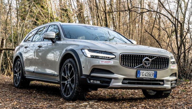 Prova su strada Volvo V90 Cross Country Pro: la regina delle Station Wagon - Foto 36 di 44