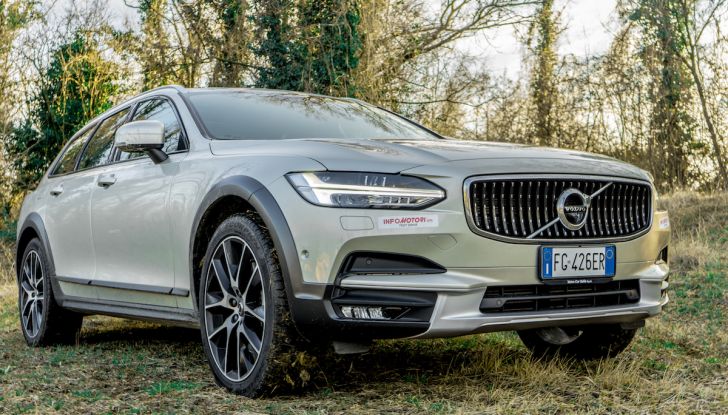 Prova su strada Volvo V90 Cross Country Pro: la regina delle Station Wagon - Foto 40 di 44