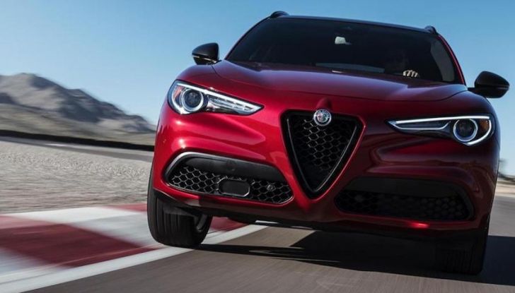 Alfa Romeo, arrivano Giulia e Stelvio in Nero Edizione - Foto 5 di 9