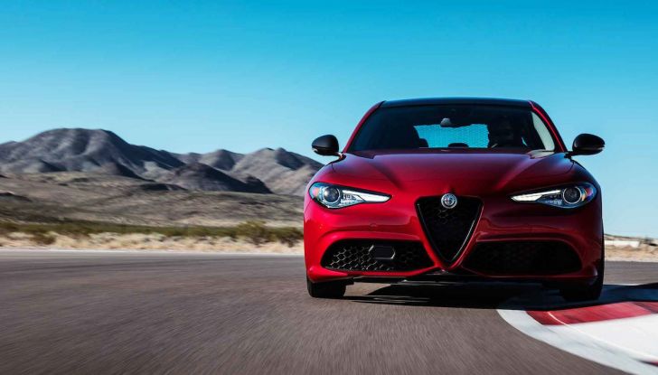 Alfa Romeo, arrivano Giulia e Stelvio in Nero Edizione - Foto 9 di 9