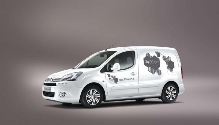 Annuario Trucks & Vans e PSA: presente e futuro dei veicoli commerciali - Foto 7 di 14