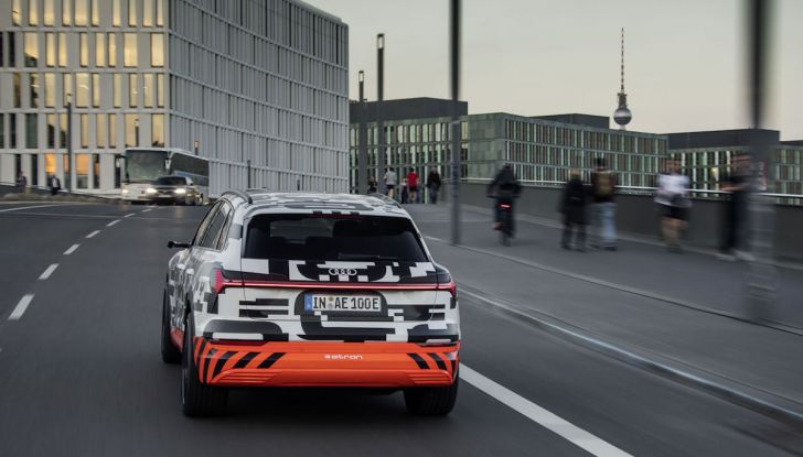 Audi E-Tron, in vendita da fine 2018, è sviluppata nella Gabbia di Faraday - Foto 20 di 26