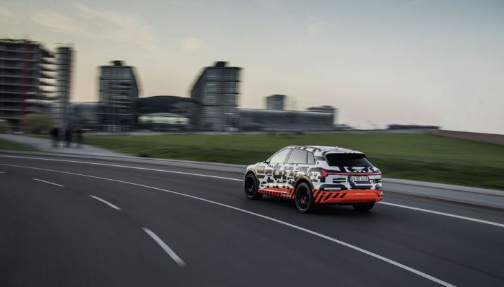 Audi E-Tron, in vendita da fine 2018, è sviluppata nella Gabbia di Faraday - Foto 21 di 26