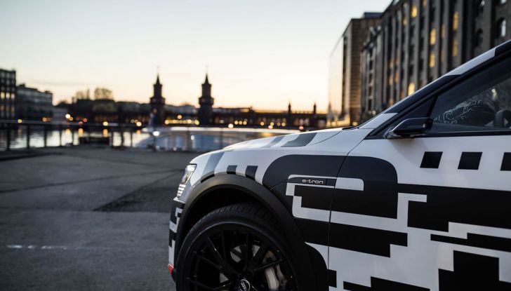 Audi E-Tron, in vendita da fine 2018, è sviluppata nella Gabbia di Faraday - Foto 24 di 26