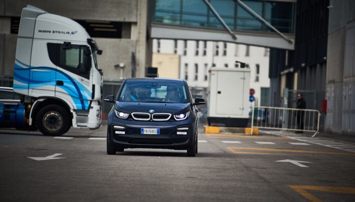 BMW i3 2018, la nostra prova su strada della piccola bavarese - Foto 8 di 21