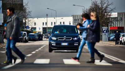 BMW i3 2018, la nostra prova su strada della piccola bavarese