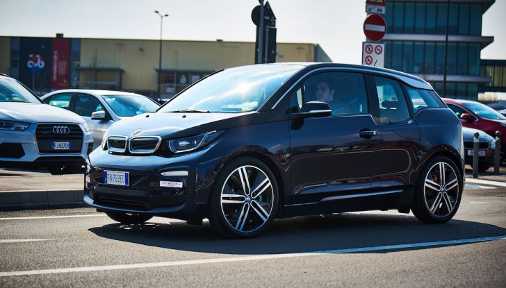 BMW i3 2018, la nostra prova su strada della piccola bavarese - Foto 20 di 21