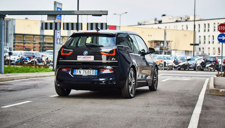 BMW i3 2018, la nostra prova su strada della piccola bavarese - Foto 10 di 21