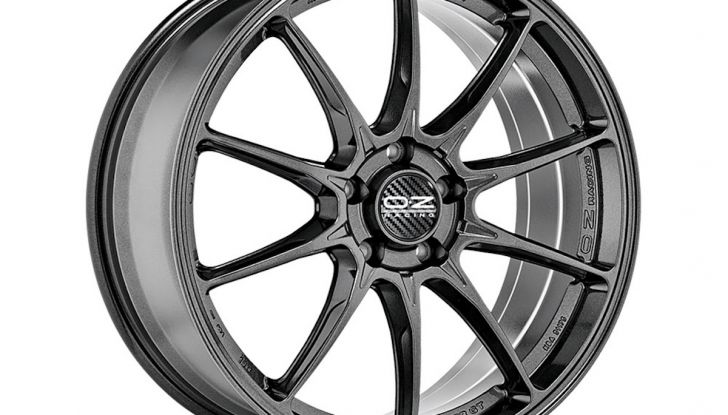 Cerchi in lega ultraleggera OZ per la nuova MINI John Cooper Works - Foto 4 di 6