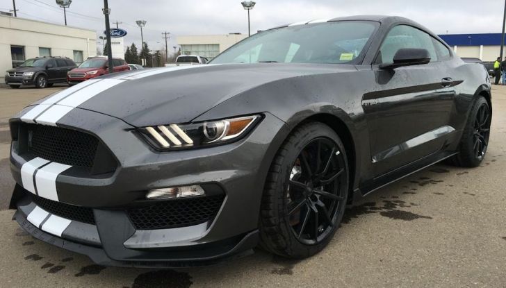 Ford Mustang è la vettura sportiva più venduta al mondo - Foto 7 di 9