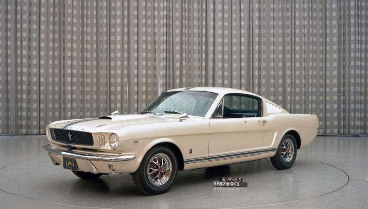 Ford Mustang è la vettura sportiva più venduta al mondo - Foto 9 di 9